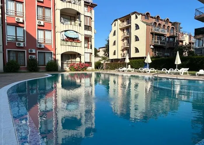 公寓 светлая на 4 этаже 拉夫达