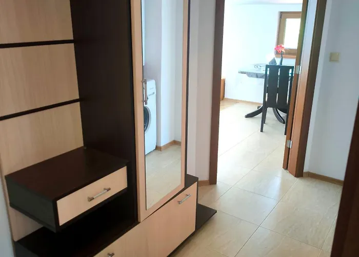 公寓 светлая на 4 этаже