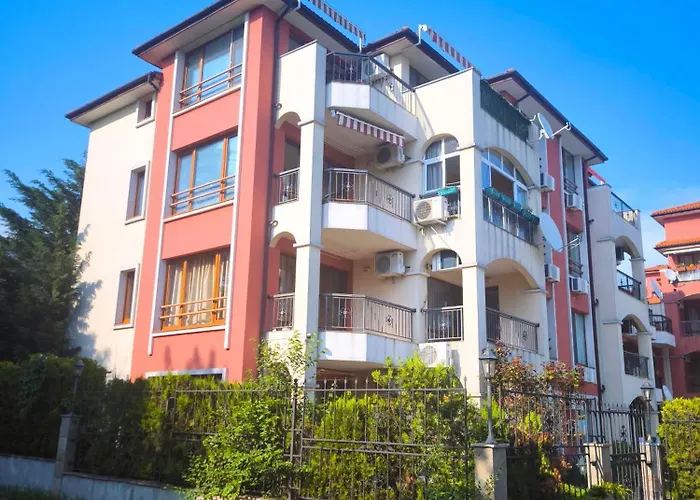 светлая на 4 этаже 拉夫达