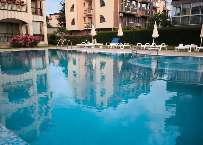 公寓 светлая на 4 этаже 拉夫达